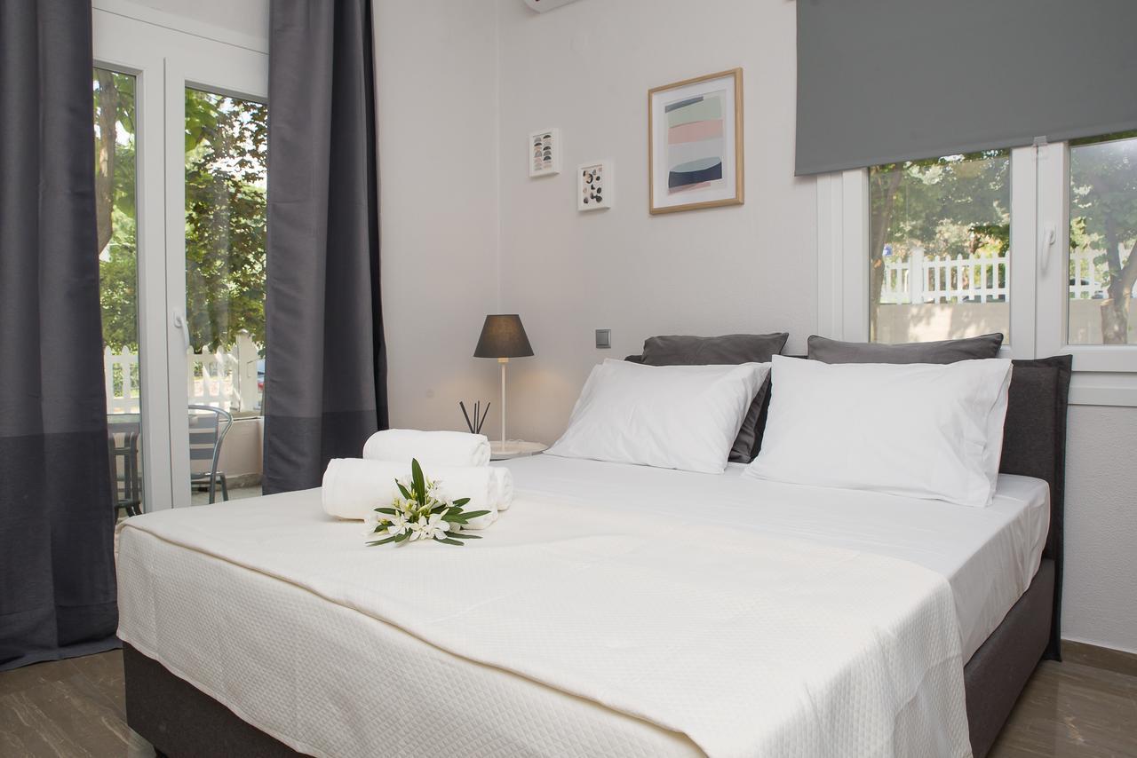 Palio Grey Apartments PalaiónTsiflíkion Esterno foto