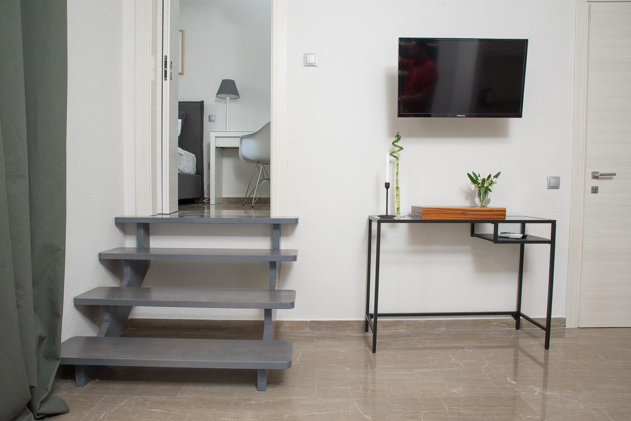 Palio Grey Apartments PalaiónTsiflíkion Esterno foto