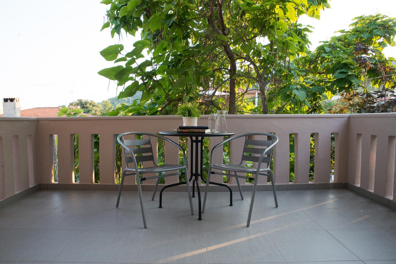 Palio Grey Apartments PalaiónTsiflíkion Esterno foto